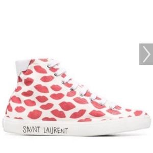 YSL ICONIC LIPS PRINT HIGHTOP SNEAKER 38.5